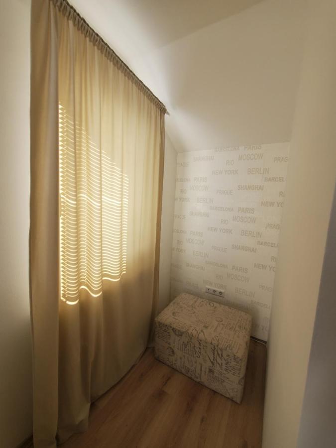 Sleep And Drive White Apartment Sarajevo Exterior photo